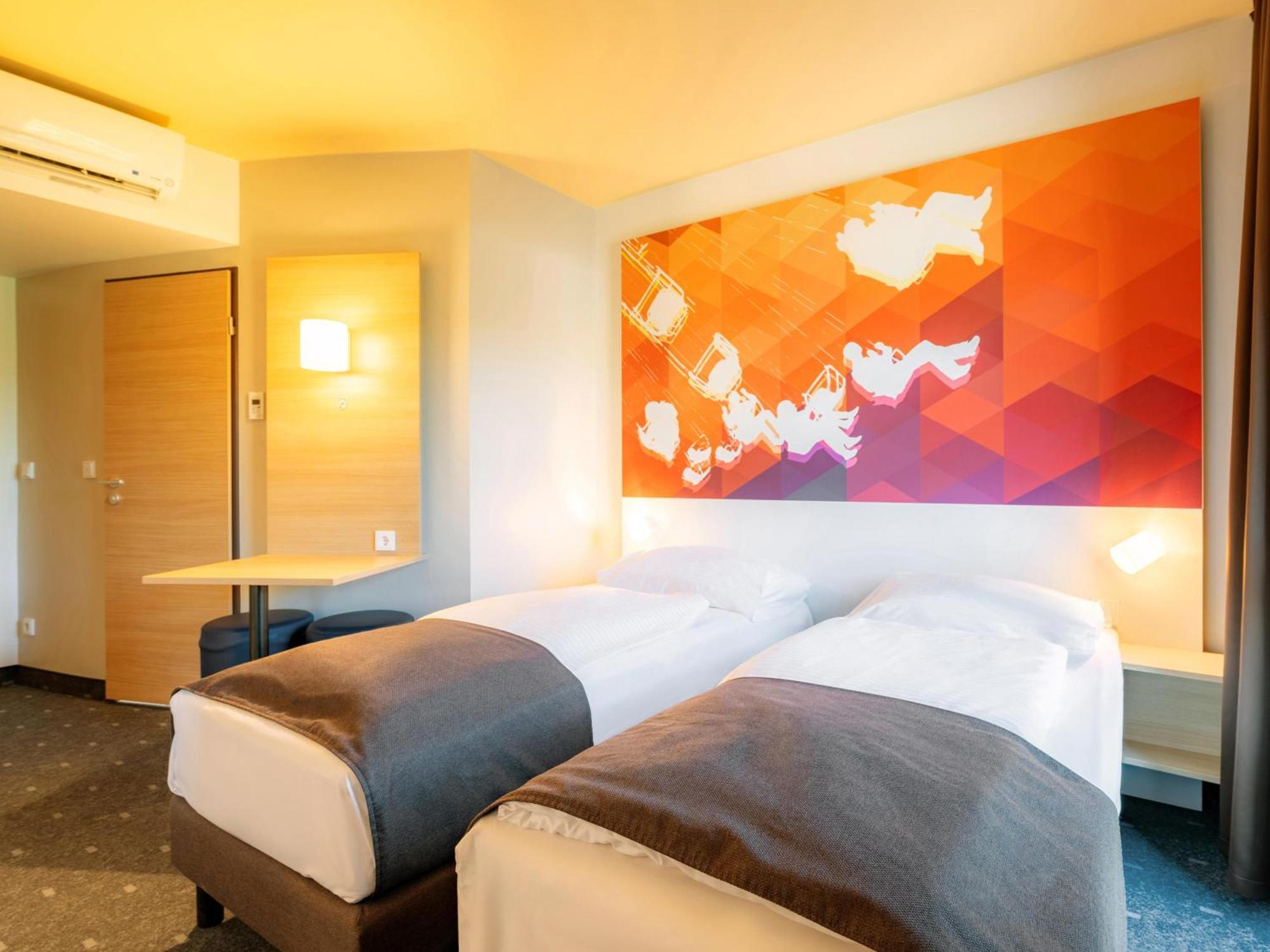 B&B Hotel Stuttgart-Bad Cannstatt エクステリア 写真