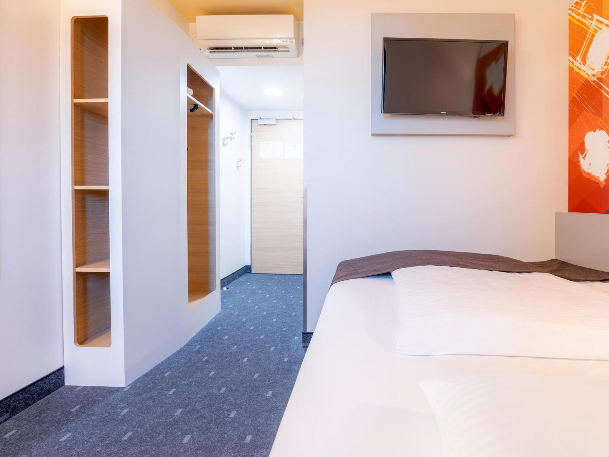 B&B Hotel Stuttgart-Bad Cannstatt エクステリア 写真