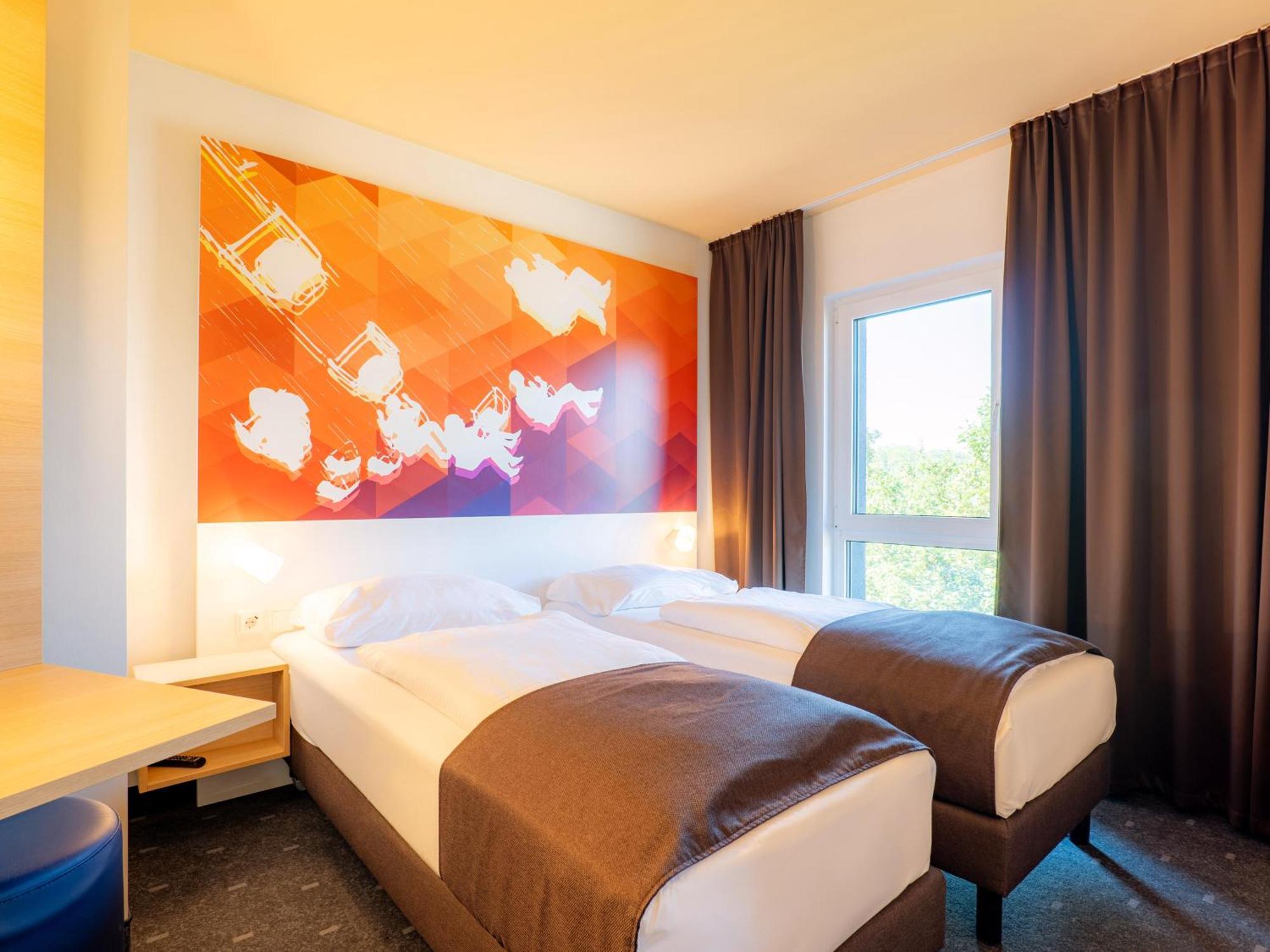 B&B Hotel Stuttgart-Bad Cannstatt エクステリア 写真