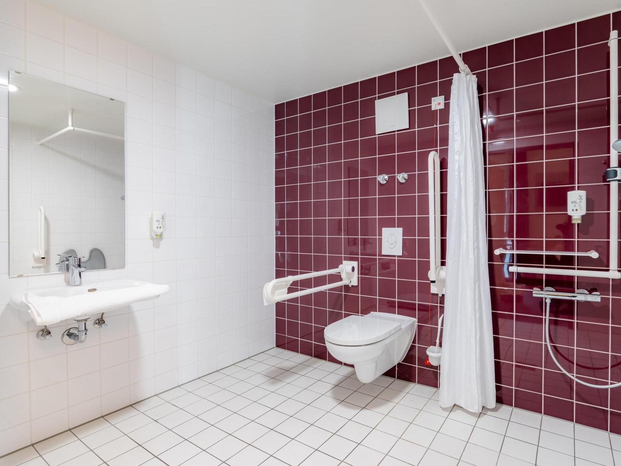 B&B Hotel Stuttgart-Bad Cannstatt エクステリア 写真