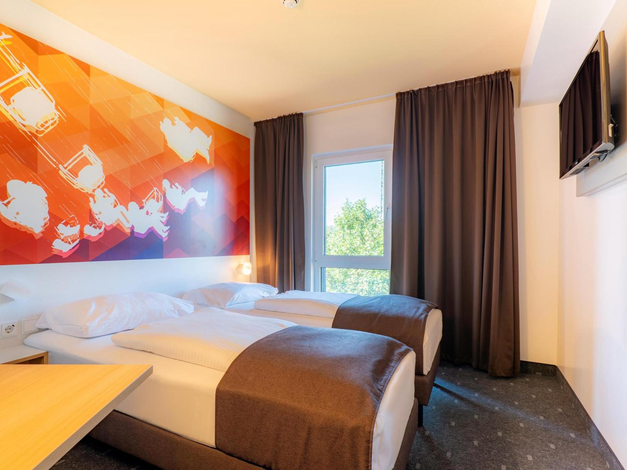 B&B Hotel Stuttgart-Bad Cannstatt エクステリア 写真