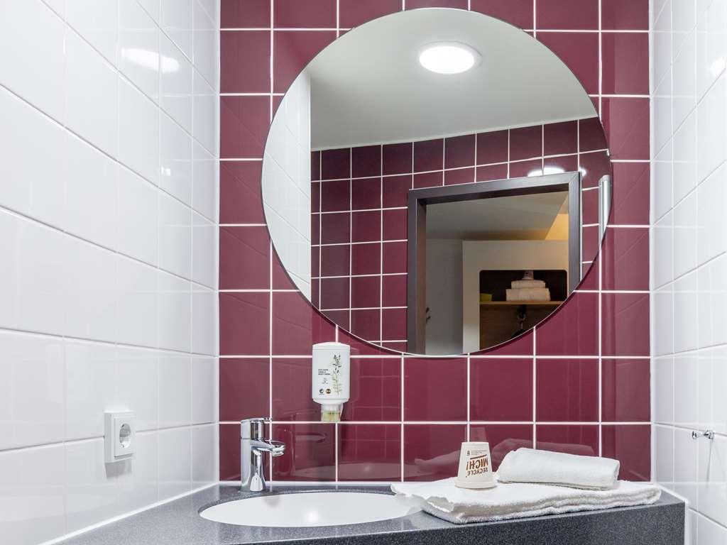 B&B Hotel Stuttgart-Bad Cannstatt 部屋 写真