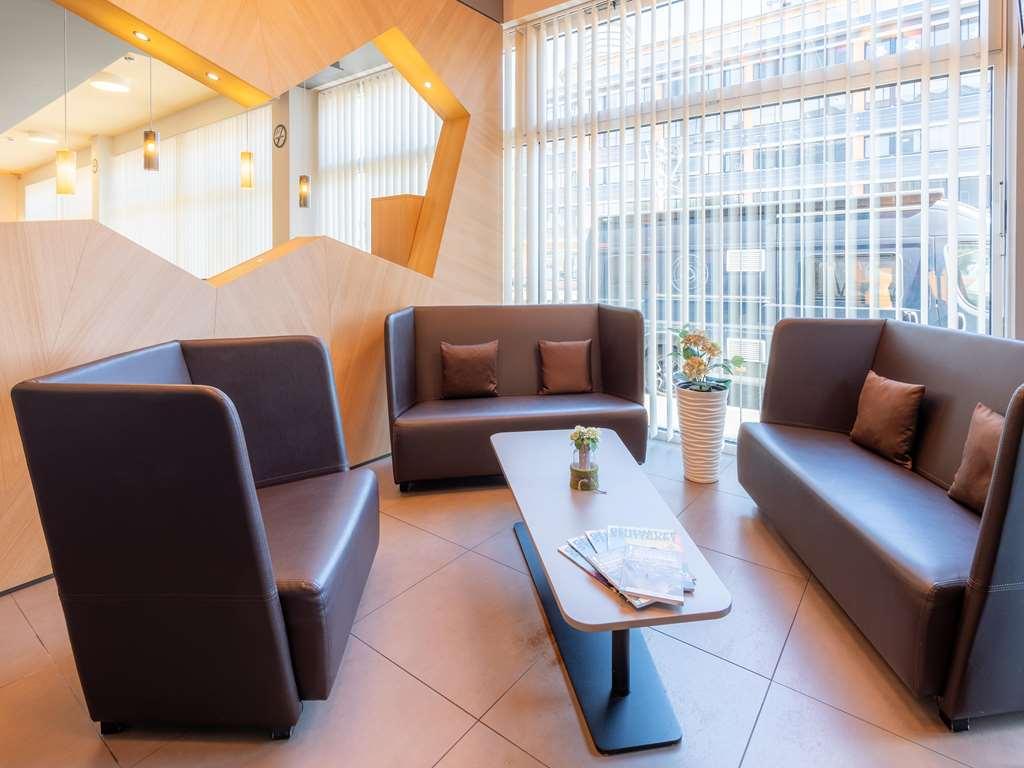 B&B Hotel Stuttgart-Bad Cannstatt インテリア 写真