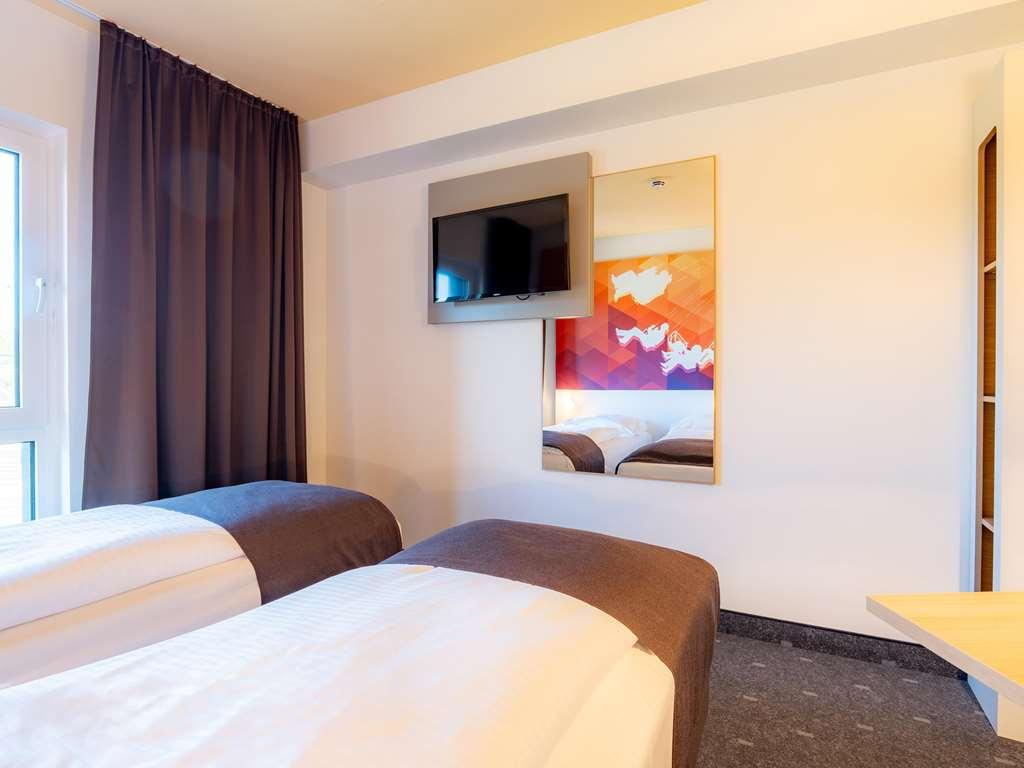 B&B Hotel Stuttgart-Bad Cannstatt 部屋 写真
